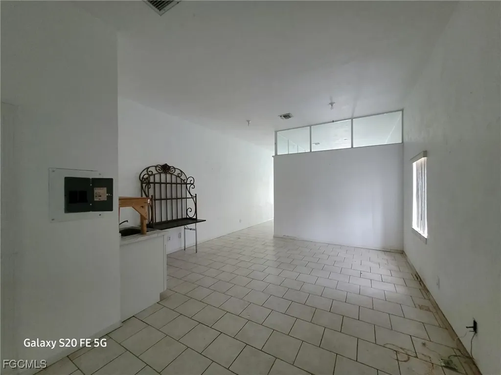 1211 Miramar Street Cape Coral FL 33904