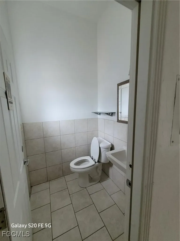 1211 Miramar Street Cape Coral FL 33904