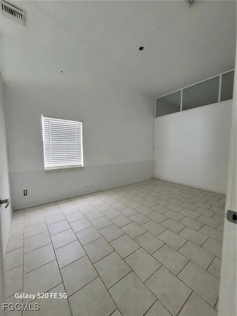 1211 Miramar Street Cape Coral FL 33904