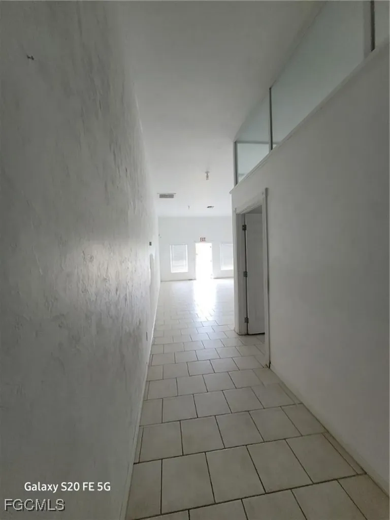 1211 Miramar Street Cape Coral FL 33904