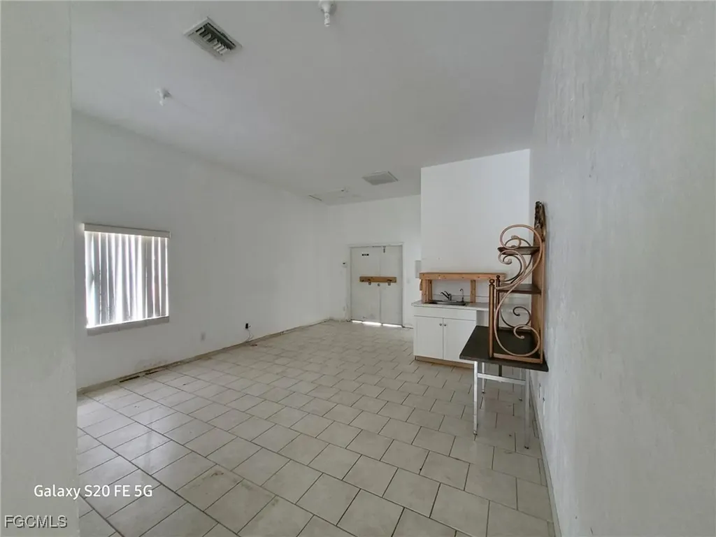 1211 Miramar Street Cape Coral FL 33904