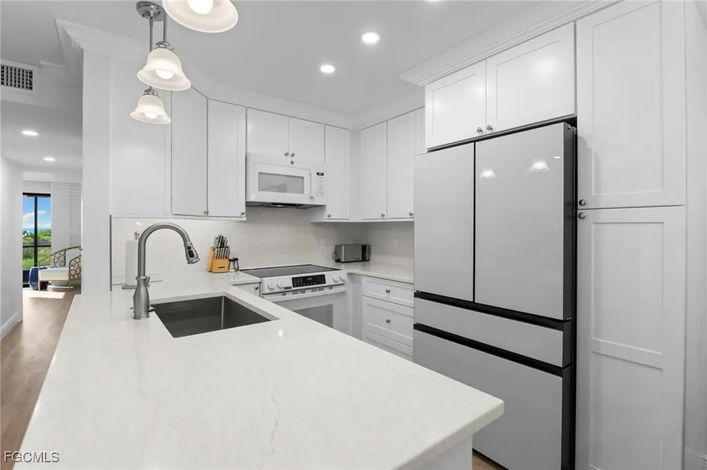 845 E Gulf Drive Sanibel FL 33957