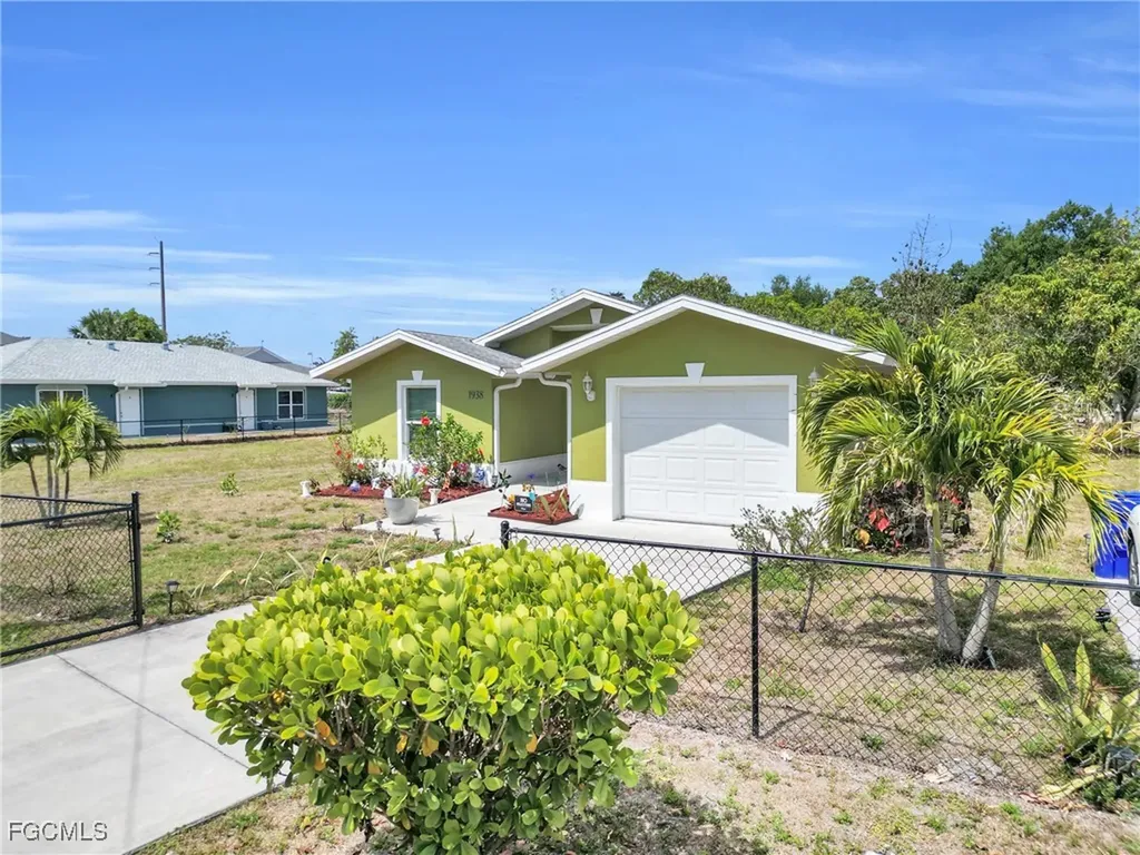 1938 Lillie Street Fort Myers FL 33916