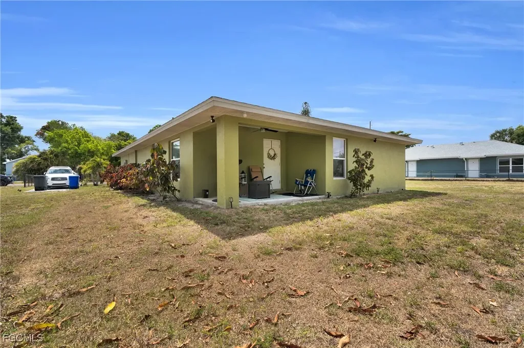 1938 Lillie Street Fort Myers FL 33916