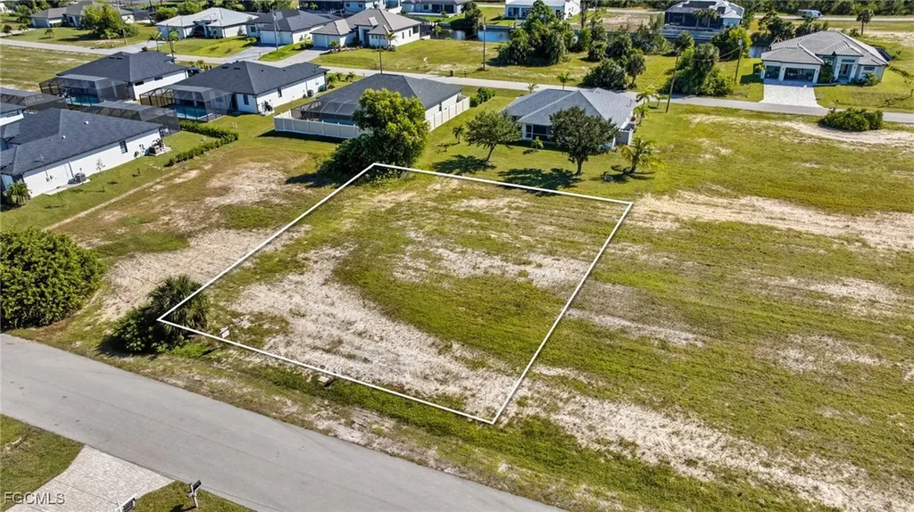 2751 NW 41st Place Cape Coral FL 33993