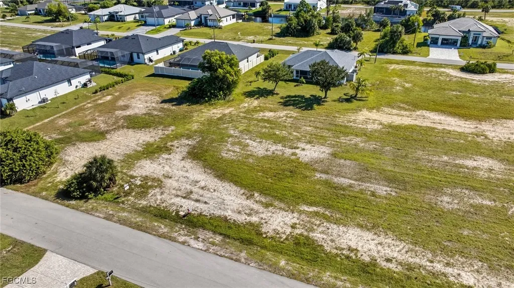 2751 NW 41st Place Cape Coral FL 33993