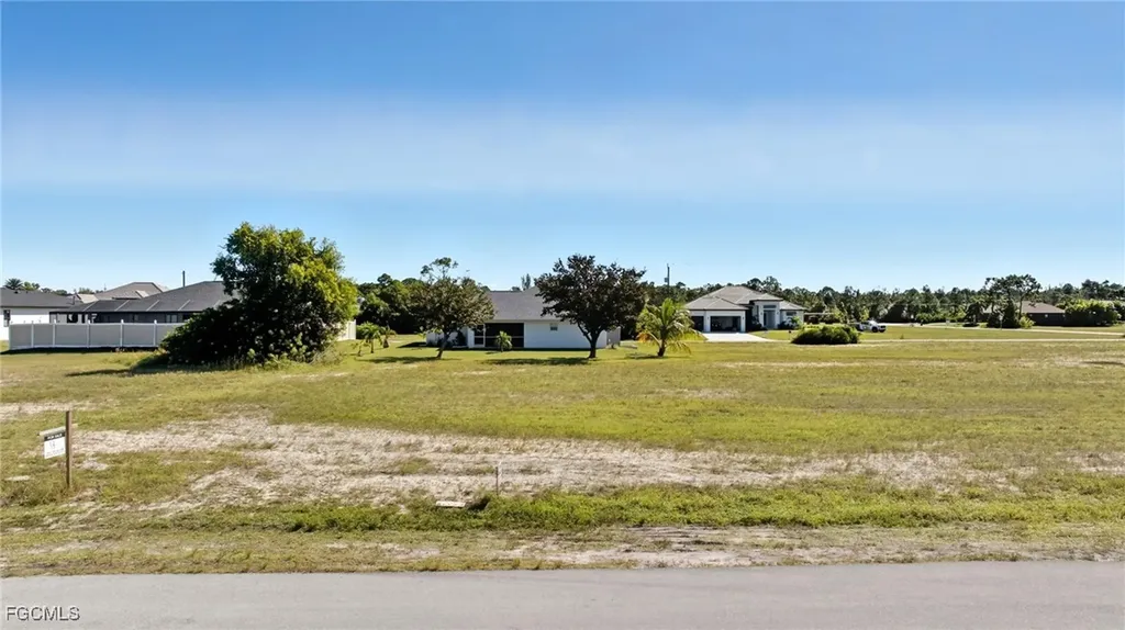 2751 NW 41st Place Cape Coral FL 33993