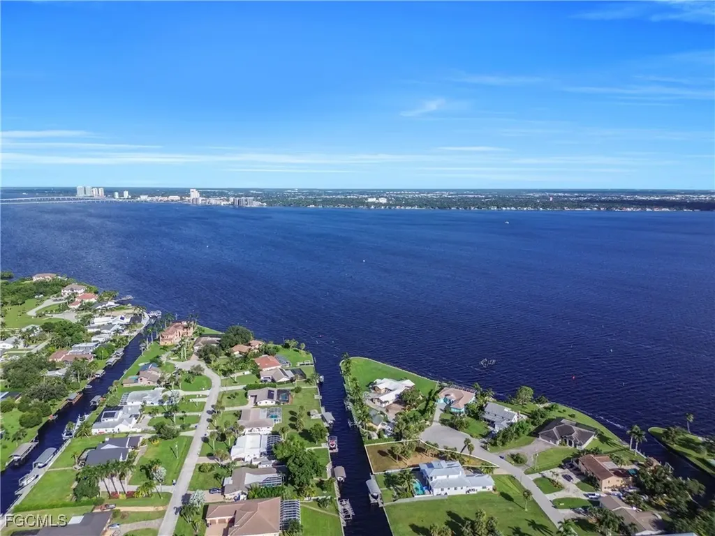 1806 Marina Circle North Fort Myers FL 33913