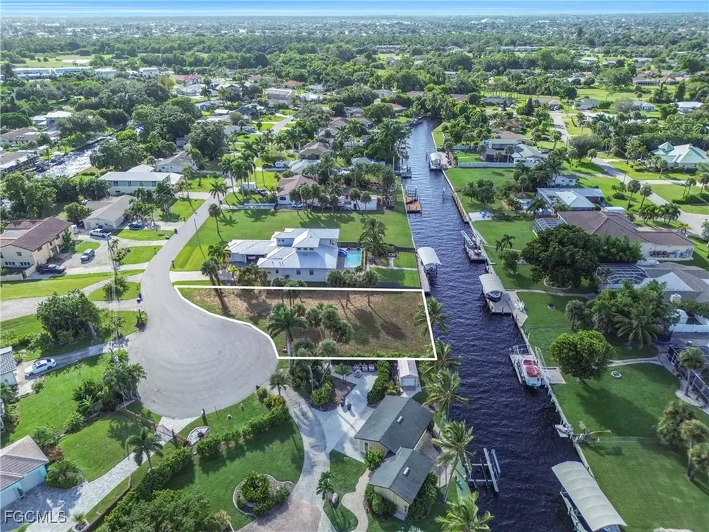 1806 Marina Circle North Fort Myers FL 33913