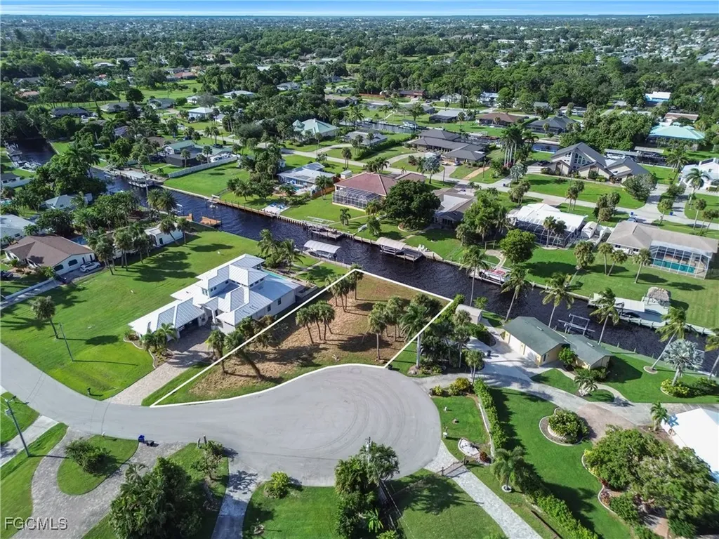 1806 Marina Circle North Fort Myers FL 33913