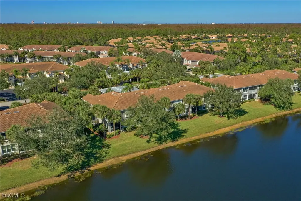 10113 Colonial Country Club Boulevard Fort Myers FL 33913