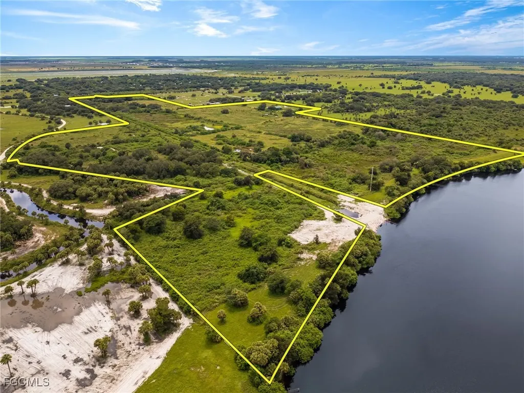 1667 Palomino Drive Moore Haven FL 33471