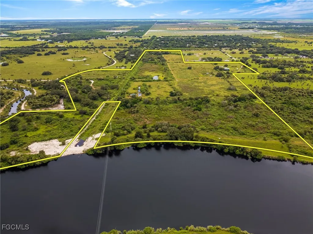 1667 Palomino Drive Moore Haven FL 33471