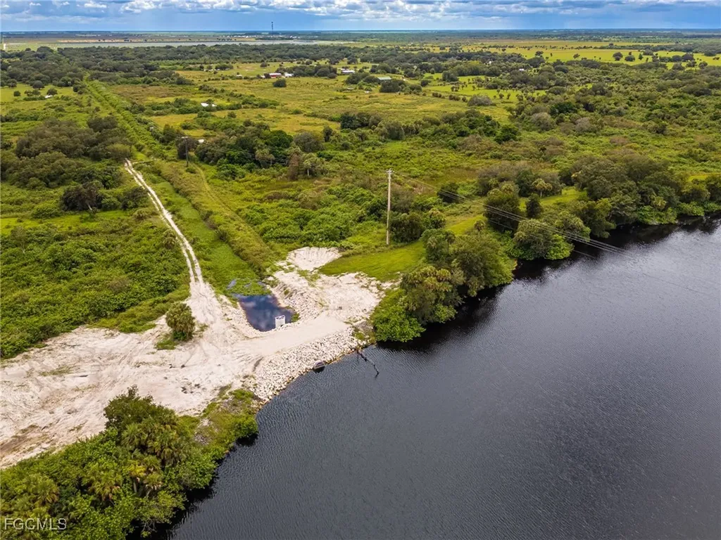 1667 Palomino Drive Moore Haven FL 33471