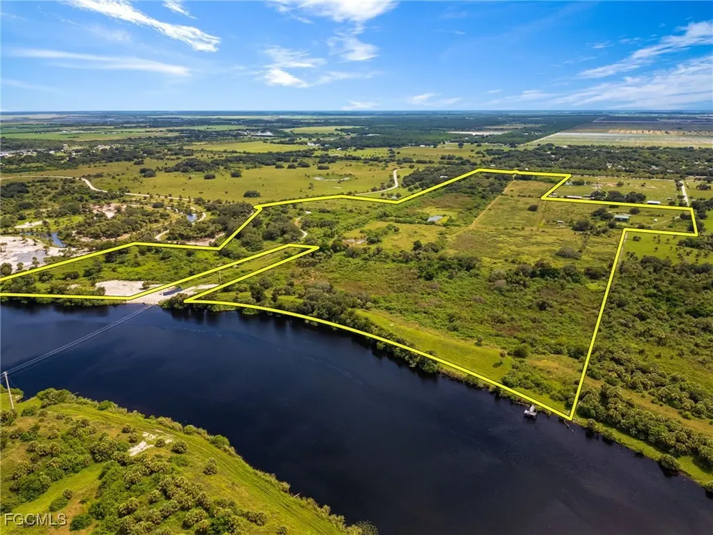1667 Palomino Drive Moore Haven FL 33471