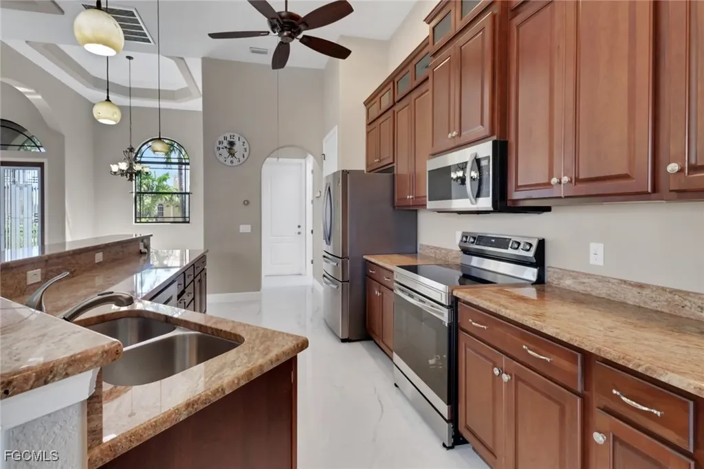 1911 SW 47th Street Cape Coral FL 33914