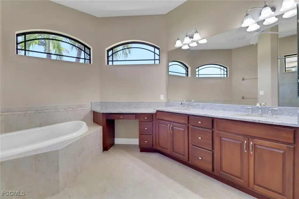 1911 SW 47th Street Cape Coral FL 33914