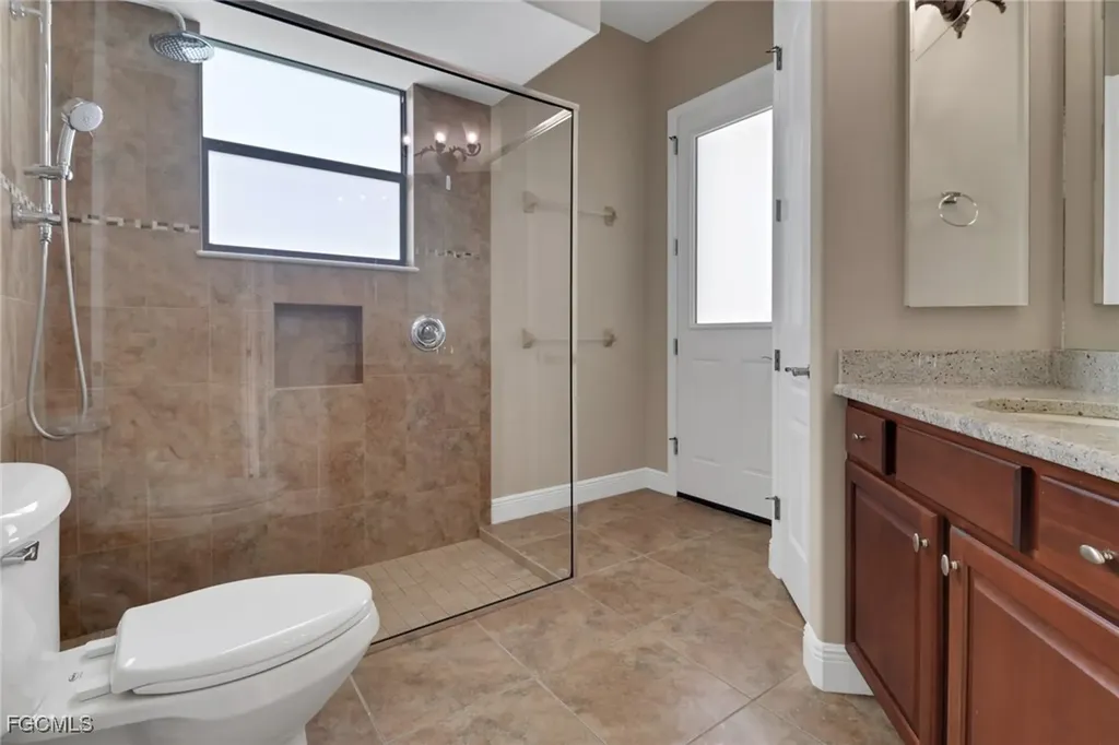 1911 SW 47th Street Cape Coral FL 33914