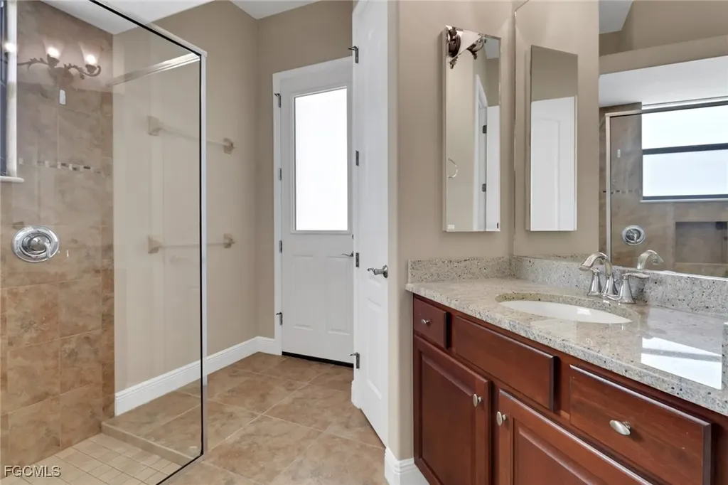 1911 SW 47th Street Cape Coral FL 33914