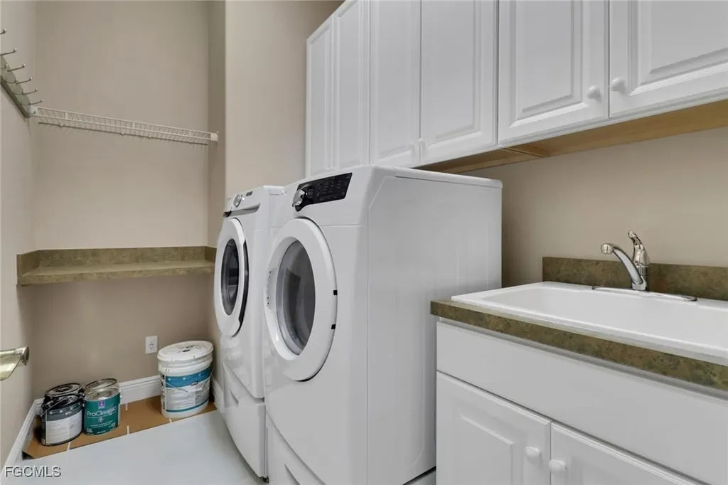 1911 SW 47th Street Cape Coral FL 33914