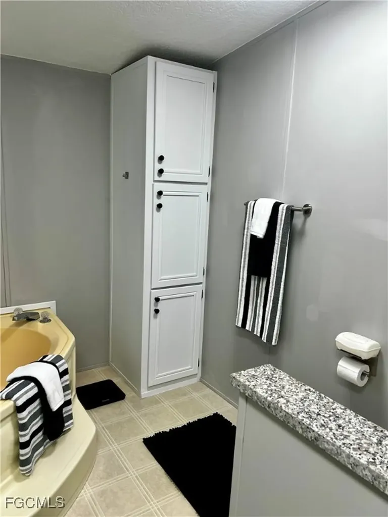 7623/7621 Breeze Drive North Fort Myers FL 33917