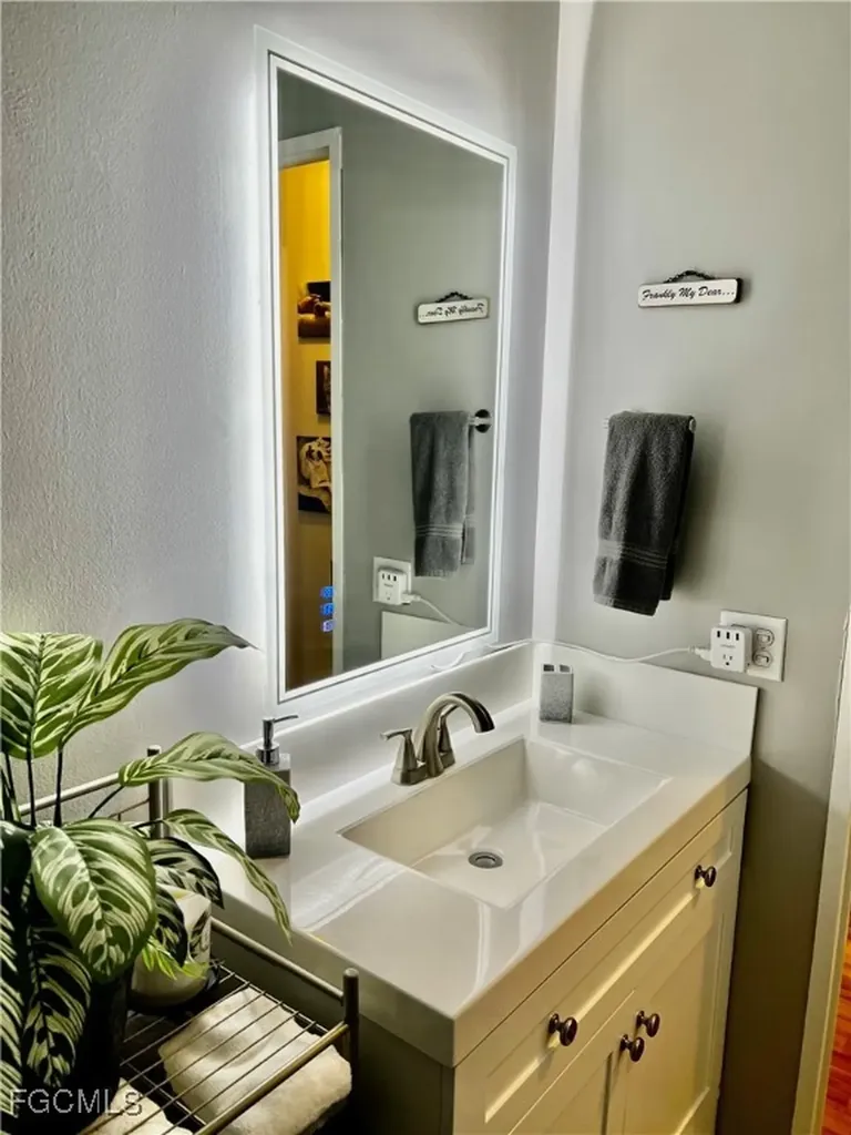 7623/7621 Breeze Drive North Fort Myers FL 33917