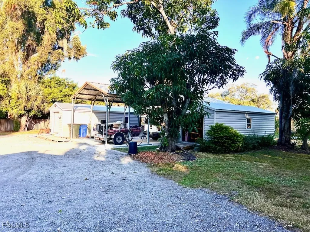 7623/7621 Breeze Drive North Fort Myers FL 33917