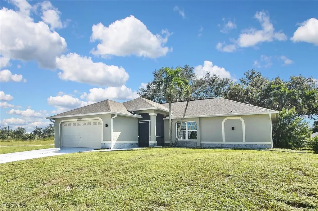 1713 NE 4th Avenue Cape Coral FL 33909