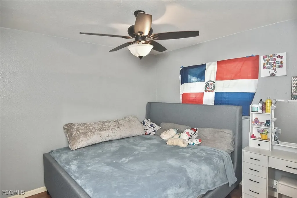 1713 NE 4th Avenue Cape Coral FL 33909