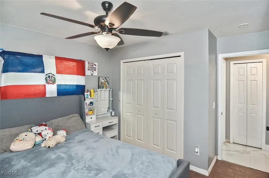 1713 NE 4th Avenue Cape Coral FL 33909