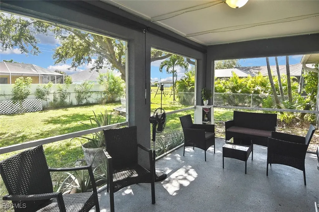 1713 NE 4th Avenue Cape Coral FL 33909