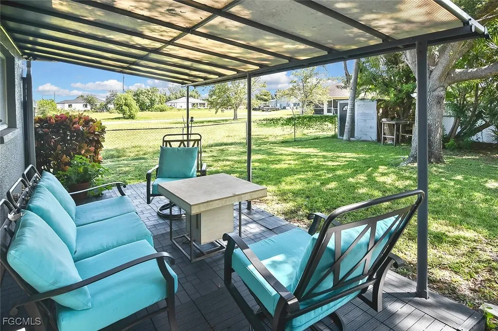 1713 NE 4th Avenue Cape Coral FL 33909