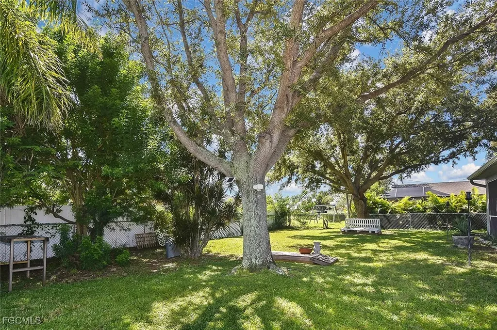 1713 NE 4th Avenue Cape Coral FL 33909