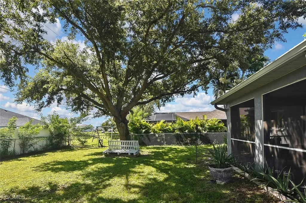 1713 NE 4th Avenue Cape Coral FL 33909