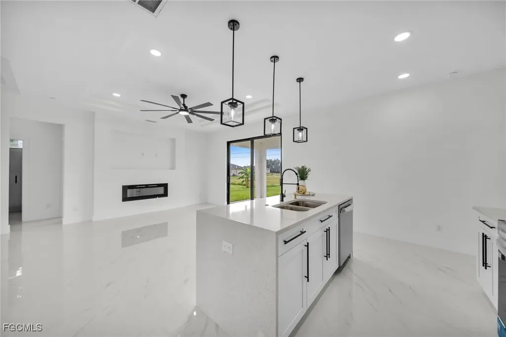 1120 NE 19th Terrace Cape Coral FL 33909