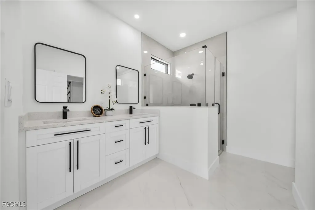 1120 NE 19th Terrace Cape Coral FL 33909