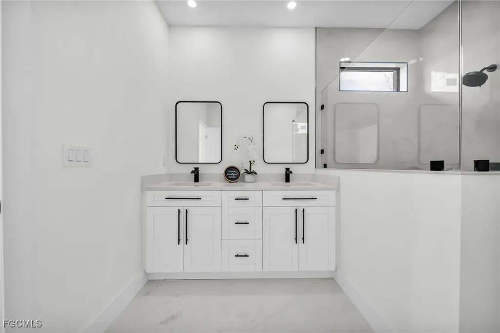 1120 NE 19th Terrace Cape Coral FL 33909