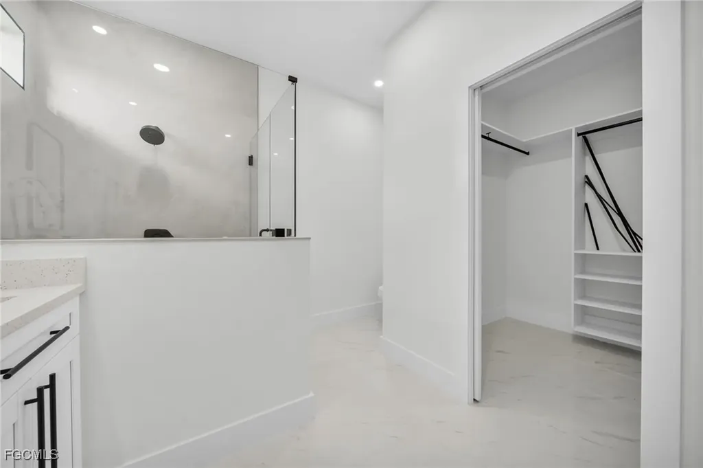 1120 NE 19th Terrace Cape Coral FL 33909