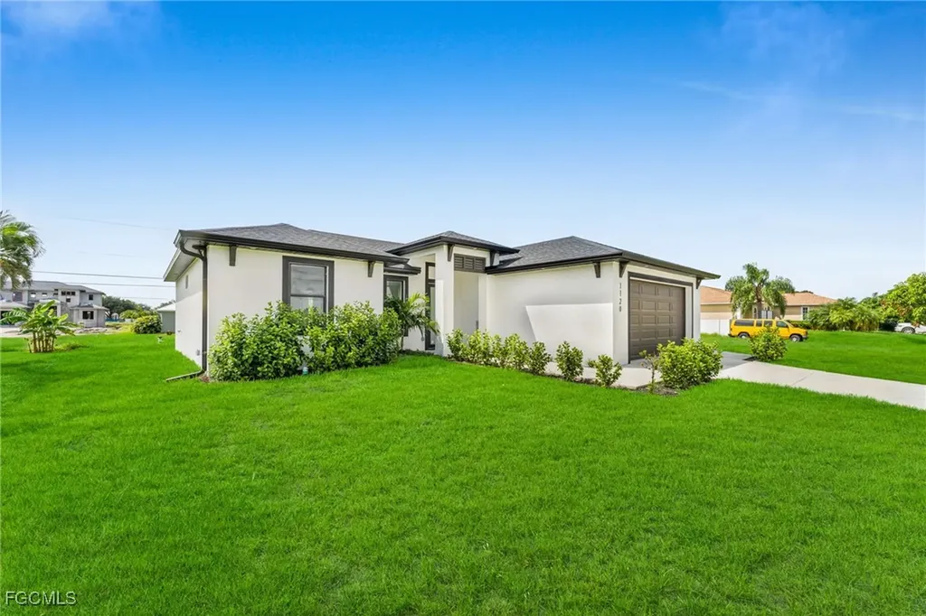 1120 NE 19th Terrace Cape Coral FL 33909