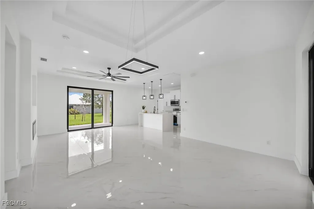 1120 NE 19th Terrace Cape Coral FL 33909