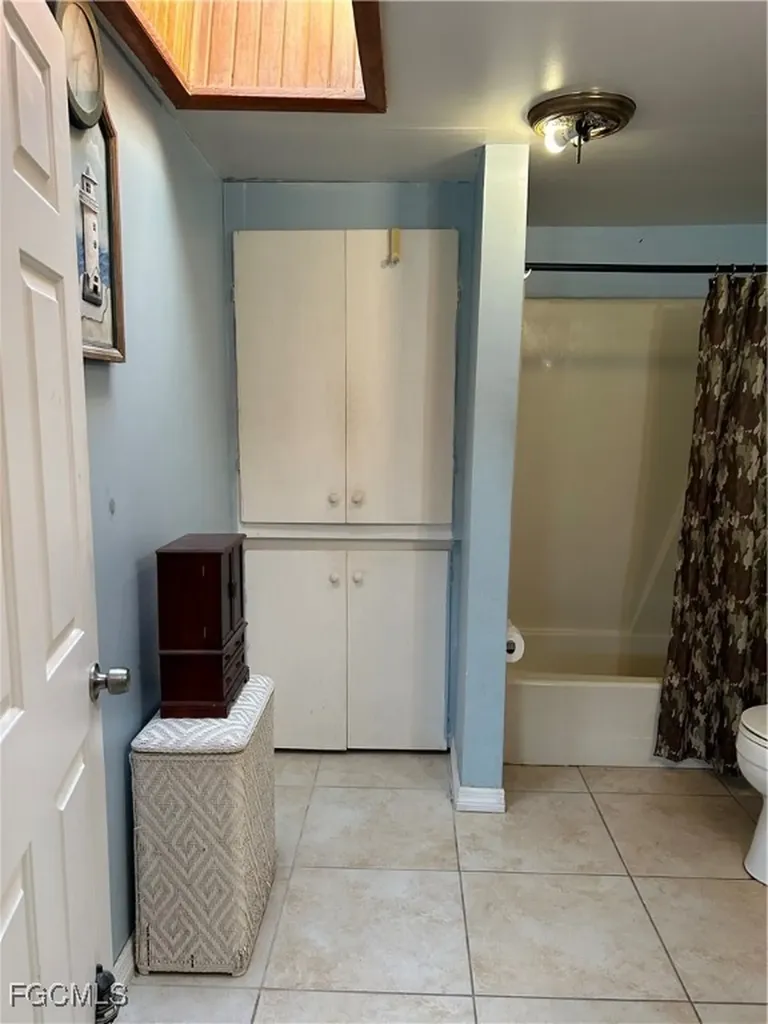 263 Kingston Drive Fort Myers FL 33905