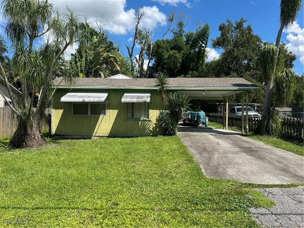 263 Kingston Drive Fort Myers FL 33905