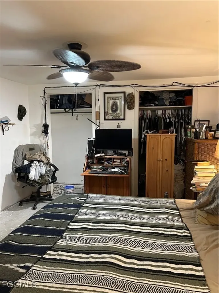 263 Kingston Drive Fort Myers FL 33905