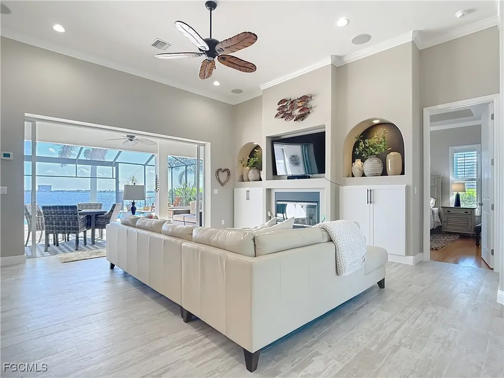 5257 Nautilus Drive Cape Coral FL 33904