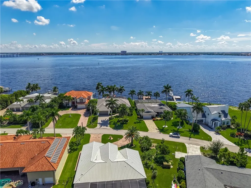5257 Nautilus Drive Cape Coral FL 33904