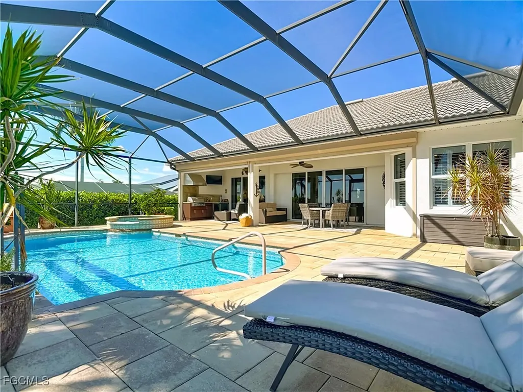 5257 Nautilus Drive Cape Coral FL 33904
