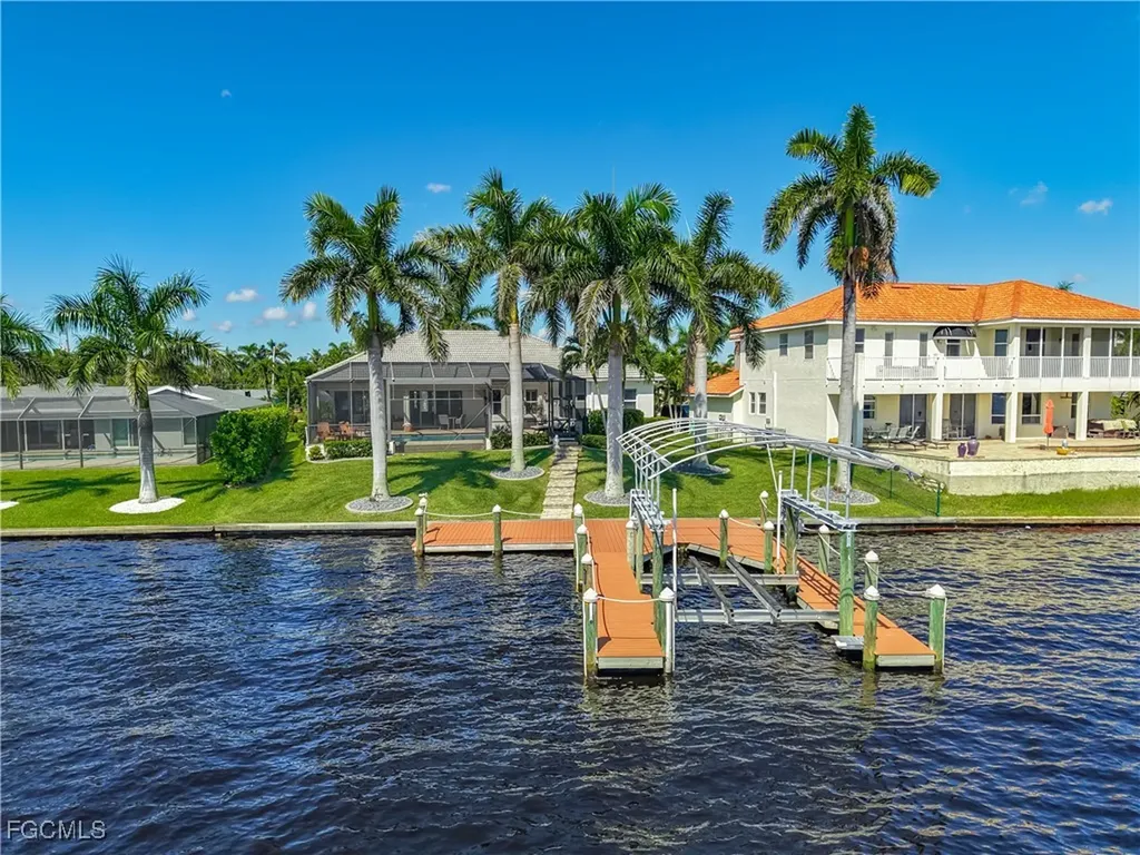 5257 Nautilus Drive Cape Coral FL 33904