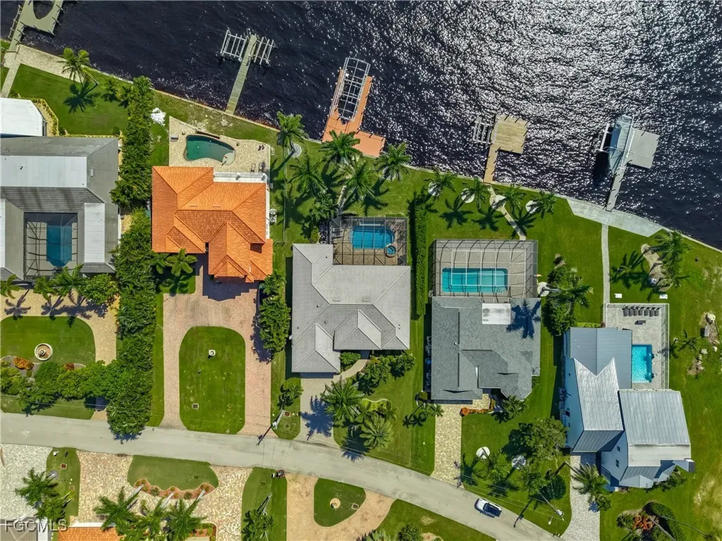 5257 Nautilus Drive Cape Coral FL 33904