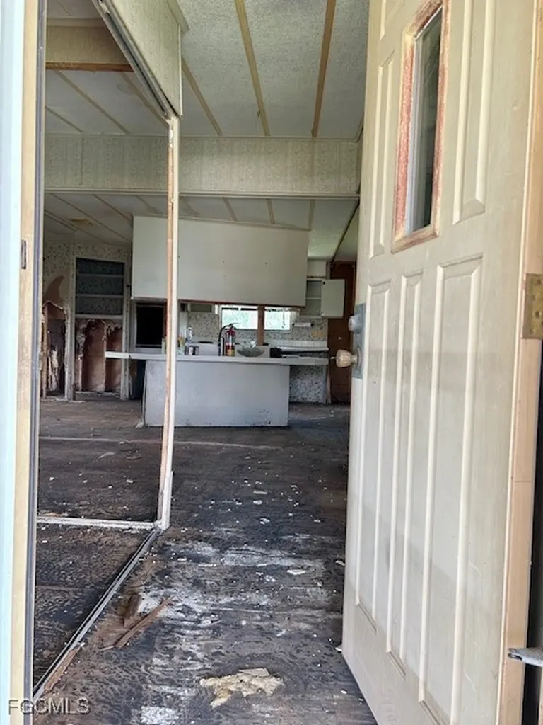 5558 Palm Beach Boulevard Fort Myers FL 33905