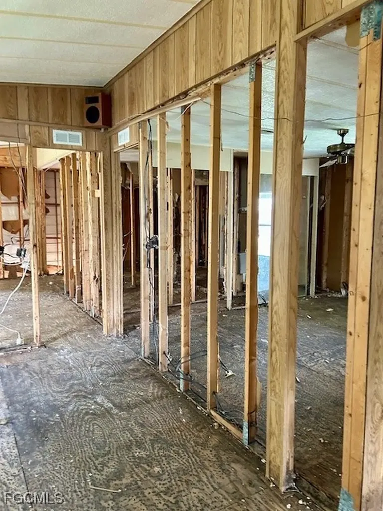 5558 Palm Beach Boulevard Fort Myers FL 33905